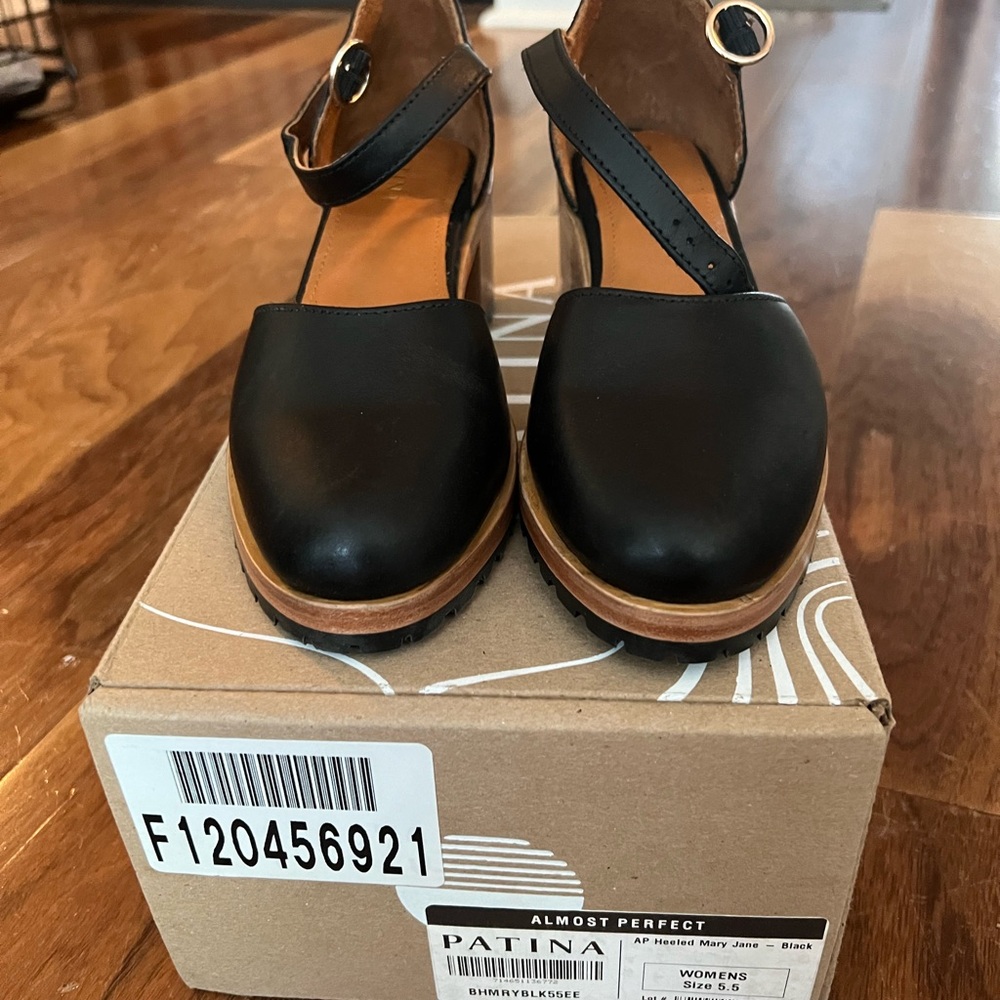 Size 5.5 Portland Leather AP heeled Mary Jane shoes